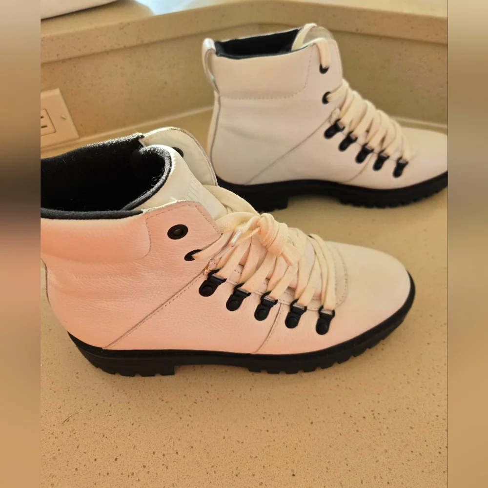 Cougar White Ankle Boots - Picture 3 of 9